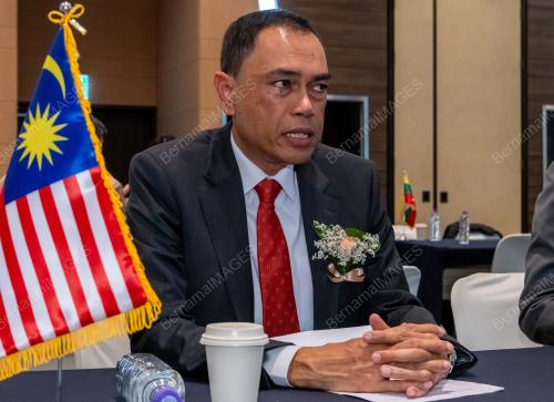 DATUK MOHD ZAMRUNI KHALID
