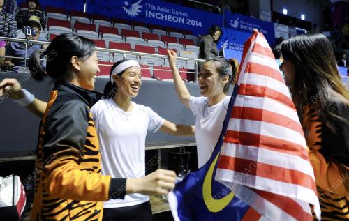 KOR03_27092014_SQUASH
