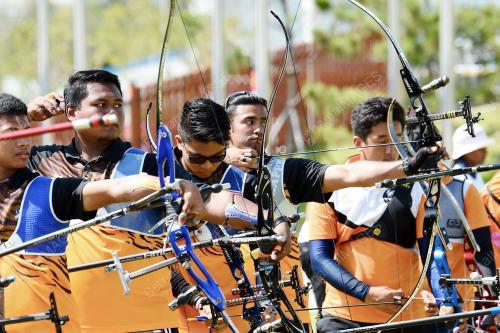 KOR04_25092014_ARCHERY