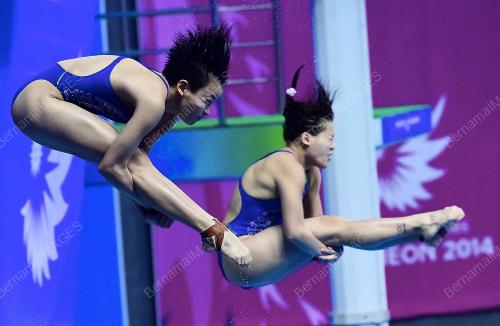 KOR04_29092014_DIVING