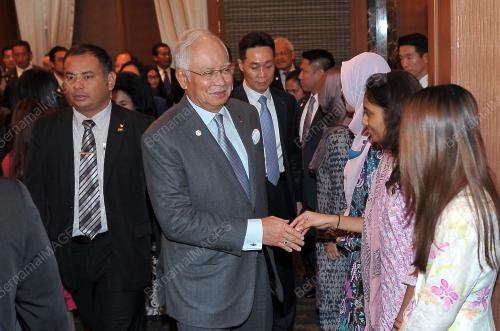 KOR05_09122014_PM_KOREA