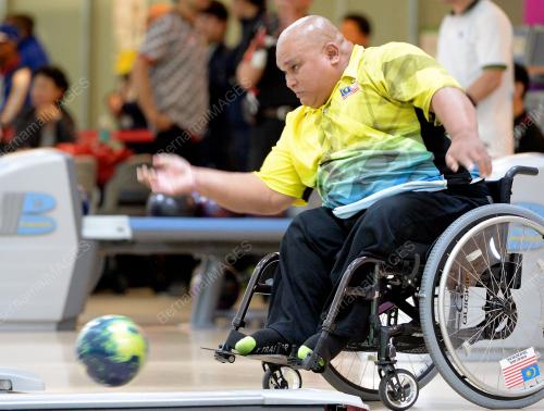 KOR05_20102014_TENPIN_BOWLING