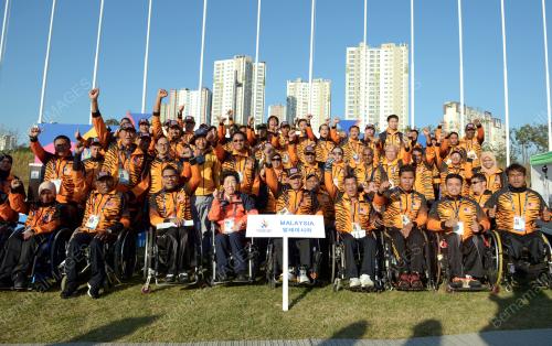 KOR07_14102014_PARA_ASIA