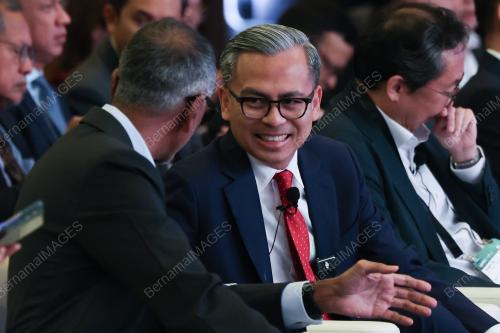 FAHMI FADZIL