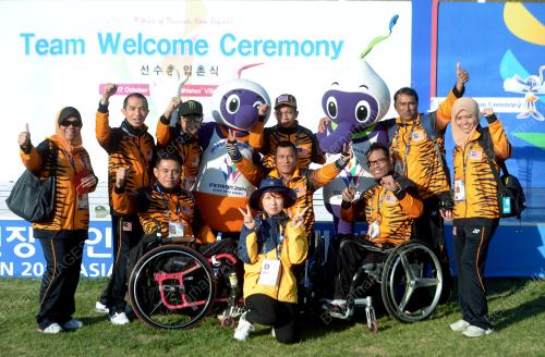 KOR09_14102014_PARA_ASIA
