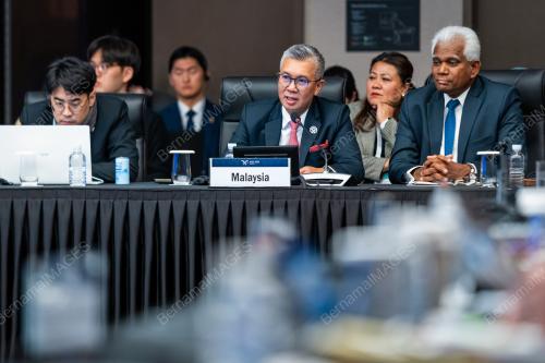 TENGKU DATUK SERI ZAFRUL AZIZ
