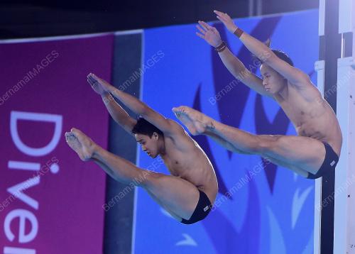 KOR10_29092014_DIVING