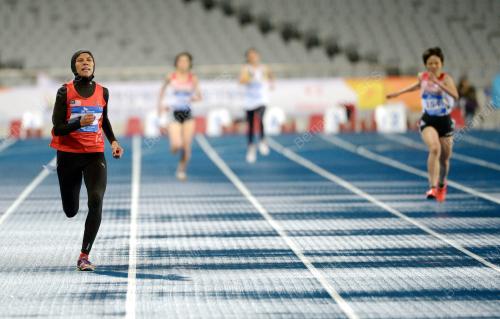 KOR12_21102014_WANITA