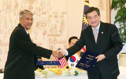 DATUK SERI NAJIB TUN ABDUL RAZAK