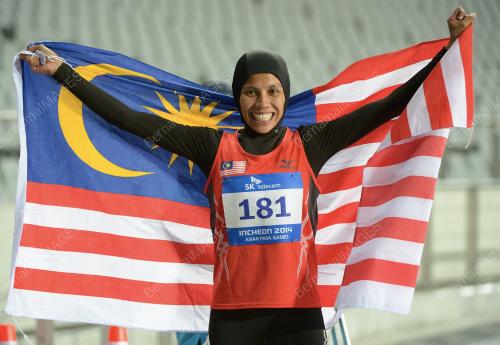 KOR15_21102014_WANITA