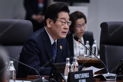 LEE JAE-MYUNG