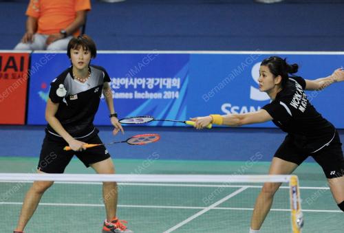 KOR21_25092014_BADMINTON