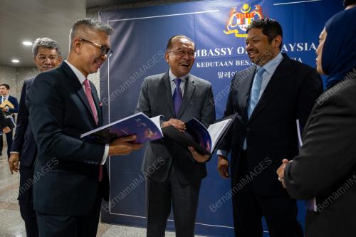 DATUK SERI ANWAR IBRAHIM