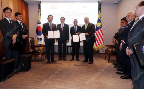 TENGKU DATUK SERI UTAMA ZAFRUL TENGKU AZIZ