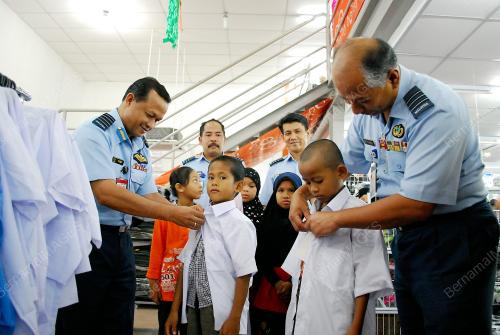 MOHD FAUDZI AHMAD