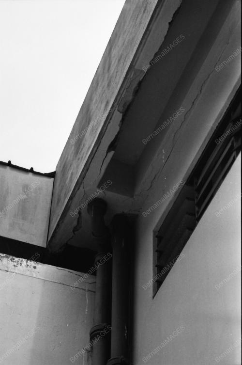 KT06_26012015_BAGUNAN_RETAK