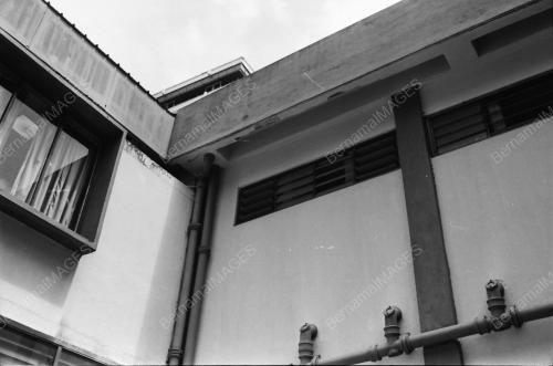KT12_26012015_BAGUNAN_RETAK