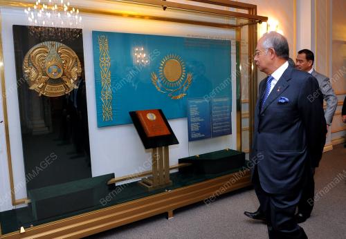DATUK SERI NAJIB TUN RAZAK