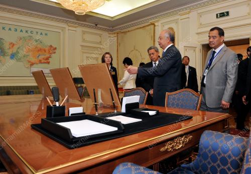 DATUK SERI NAJIB TUN RAZAK