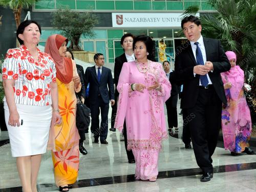DATIN SERI ROSMAH MANSOR