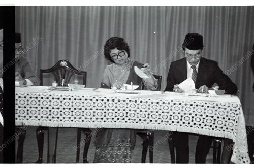 KabinetBaruAngkatSumpah_03_30041982