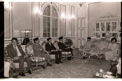 KabinetBaruAngkatSumpah_09_30041982