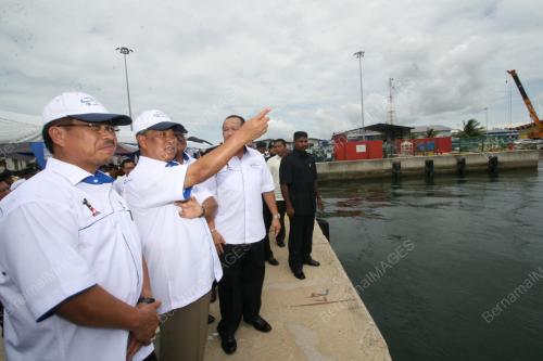 TAN SRI MUHYIDDIN YASSIN