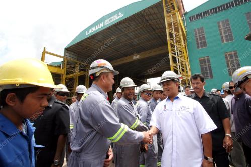 TAN SRI MUHYIDDIN YASSIN