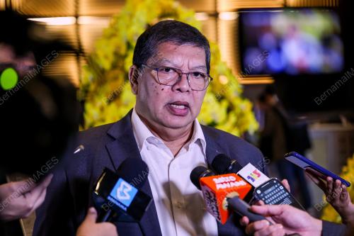 TAN SRI JOHARI ABDUL
