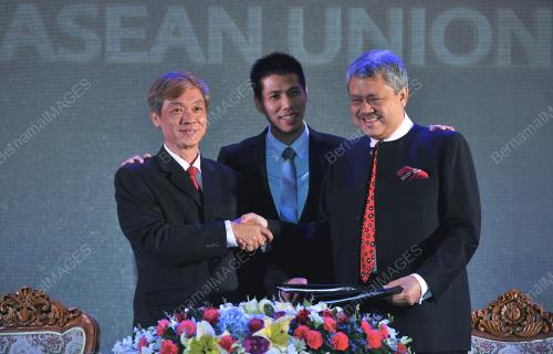 LAO03_26062014_ASEAN