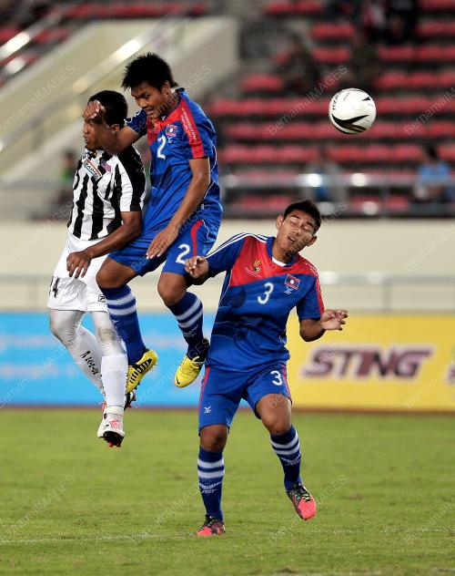 LAO04_11122012_BOLA