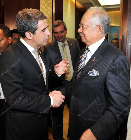 LAO05_06112012_ASEM