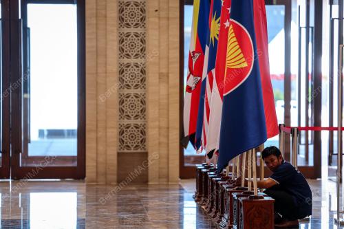 PERSIAPAN SIDANG KEMUNCAK ASEAN