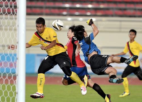 LAO09_13122012_BOLA