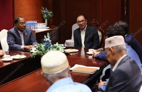 DATUK SERI ANWAR IBRAHIM