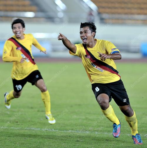 LAO10_13122012_BOLA