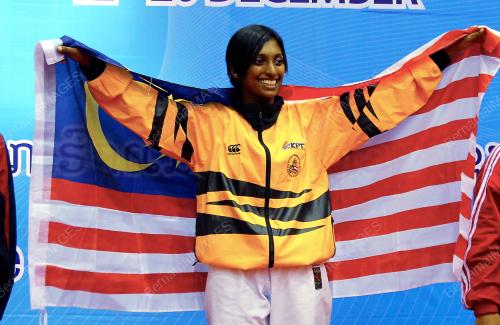 LAO10_14122012_KARATEDO