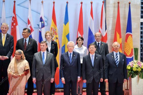 LAO11_05112012_ASEM_9