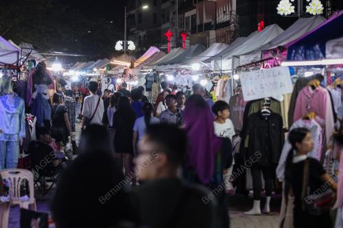PASAR MALAM VIENTIANE