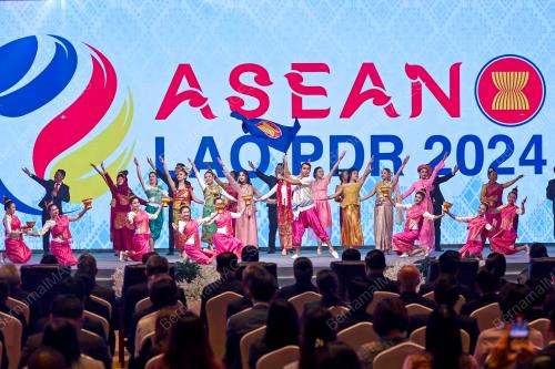 SIDANG KEMUNCAK ASEAN KE - 44
