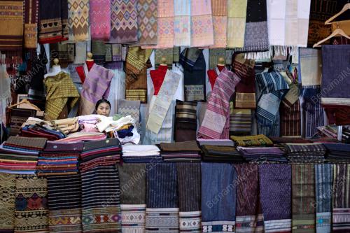 PASAR MALAM VIENTIANE