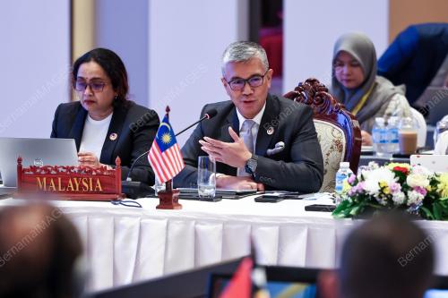 TENGKU DATUK SERI ZAFRUL ABDUL AZIZ
