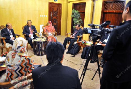 LAO19_11092014_SIDANG_MEDIA