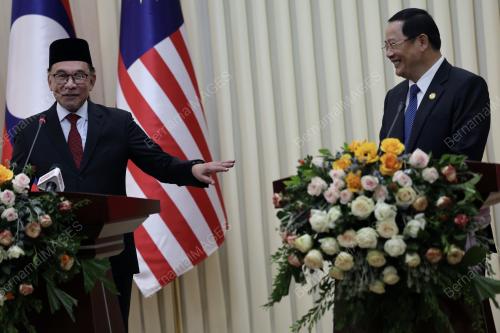 DATUK SERI ANWAR IBRAHIM