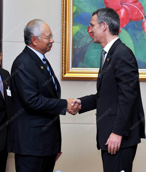 LAO21_05112012_ASEM_9