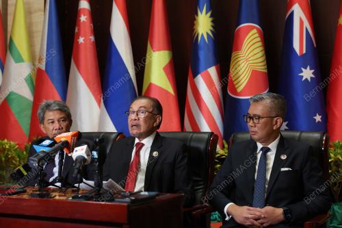 DATUK SERI ANWAR IBRAHIM
