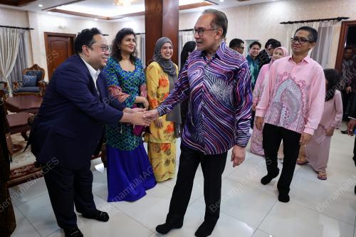 DATUK SERI ANWAR IBRAHIM