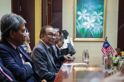 DATUK SERI ANWAR IBRAHIM
