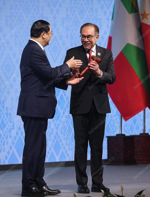 DATUK SERI ANWAR IBRAHIM