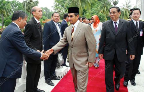 TUANKU MIZAN ZAINAL ABIDIN